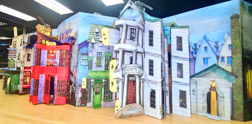 Insight Editions new Harry Potter Pop-Up Book Recreates Diagon Alley