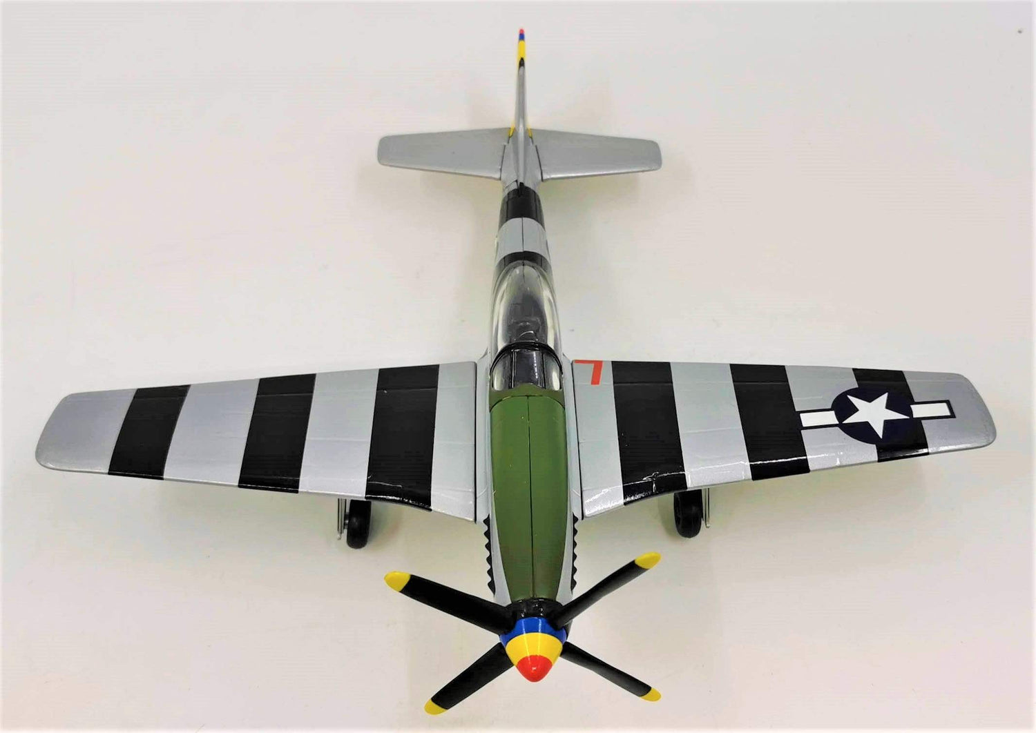 NORTH AMERICAN P-51D MUSTANG